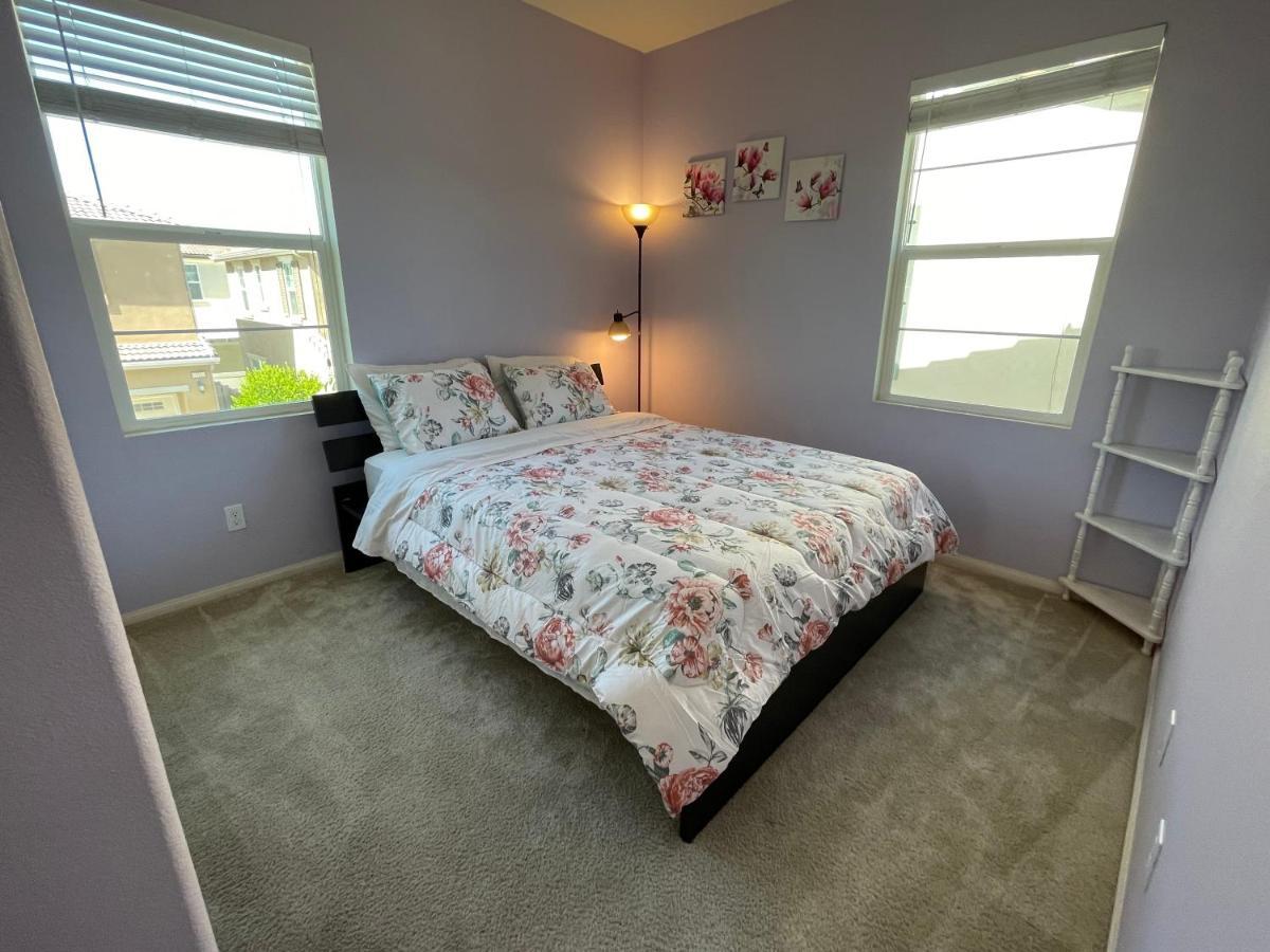 Spacious And Modern Home Near Temecula Wineries Murrieta Exterior photo