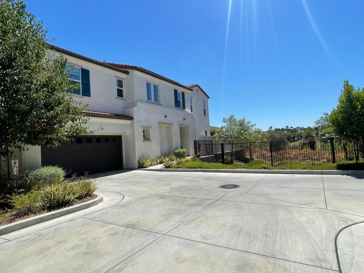 Spacious And Modern Home Near Temecula Wineries Murrieta Exterior photo